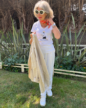 Load image into Gallery viewer, 30 AV. MONTAIGNE, THE MAISON OF THE NEW LOOK Organic V-Neck White T-Shirt