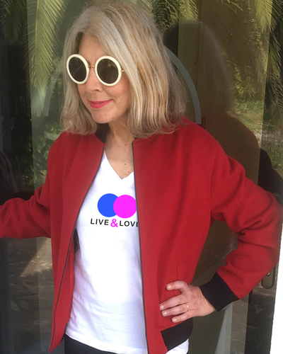 LIVE & LOVE Organic V-Neck T-Shirt