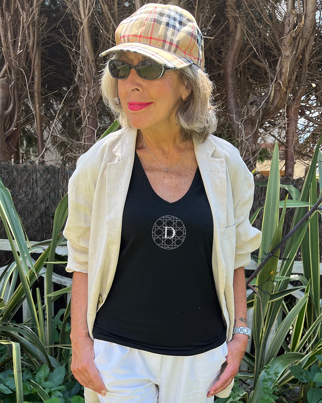 TRIBUTE TO DIOR CANNAGE PRINT Organic V-Neck Black T-Shirt