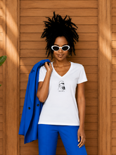 Load image into Gallery viewer, KARL LAGERFELD | THE THINKER | The White Organic V-Neck