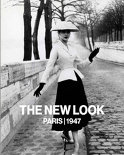 Load image into Gallery viewer, 30 AV. MONTAIGNE, THE MAISON OF THE NEW LOOK White T-Shirt